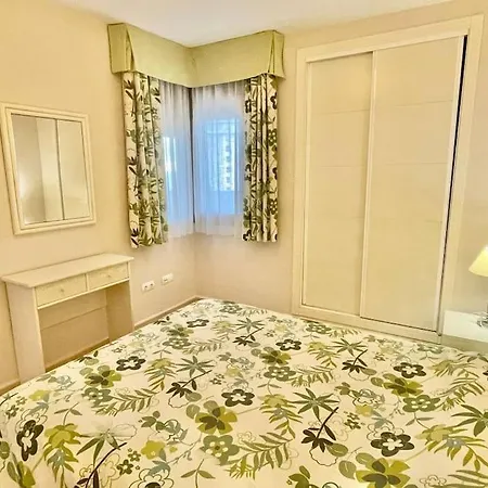 Enjoy Beautiful Sea View, Perfect For Cyclists Apartmán